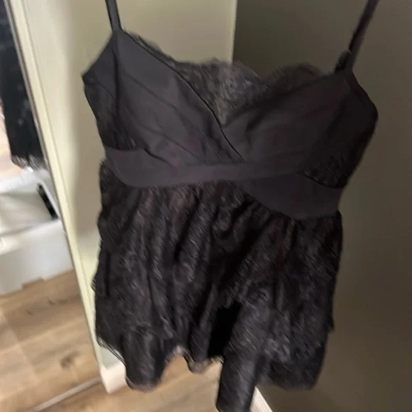 1 hour sale. BCBGMaxazria, black lace dress Medium - Picture 4 of 10